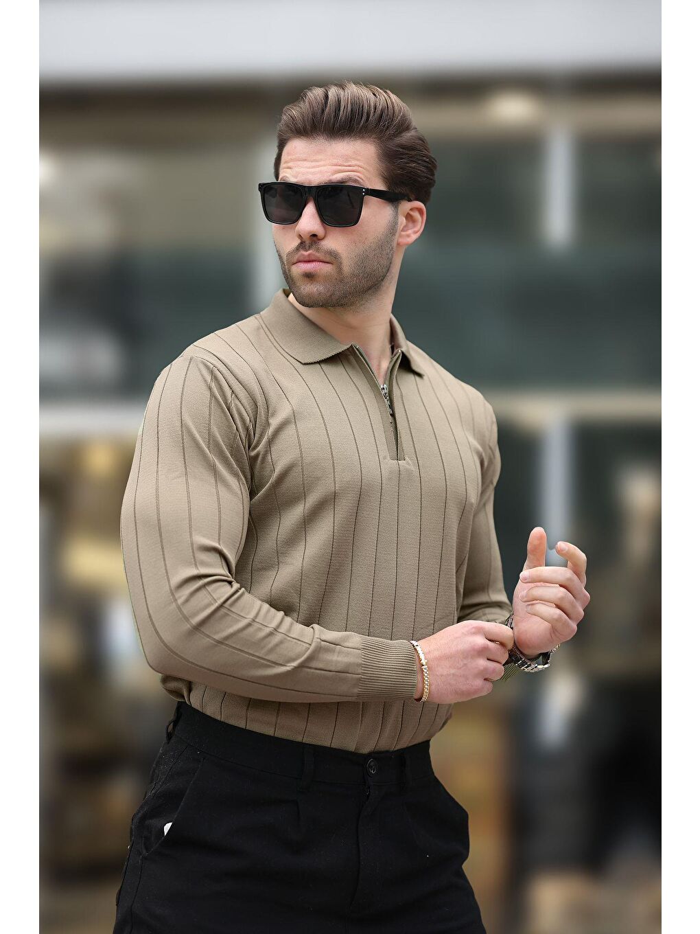 Açık Kahverengi Polo Yaka Fermuarlı Örme Kazak-1