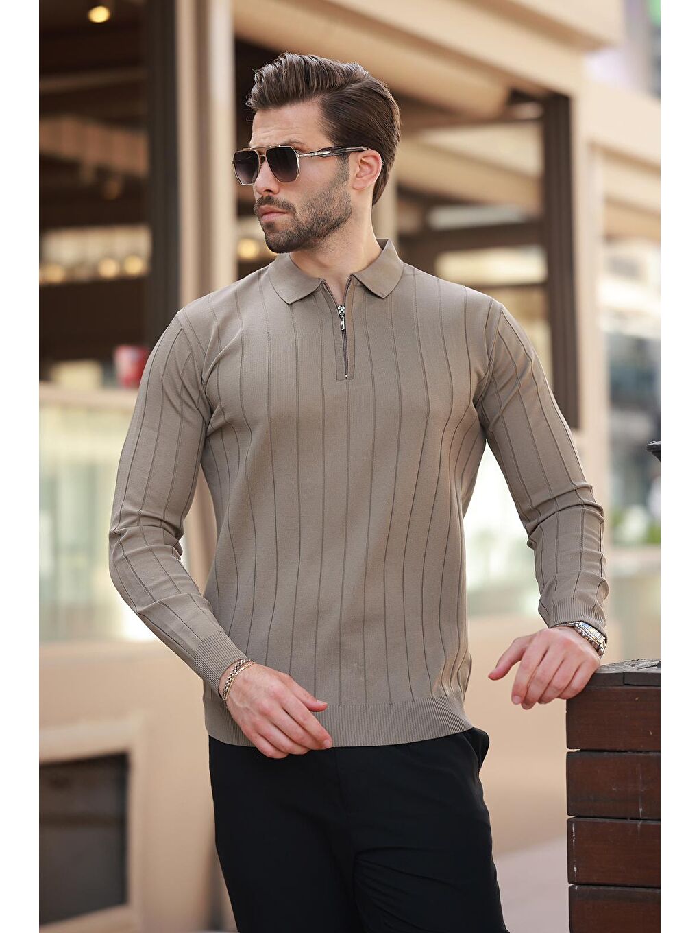 Açık Kahverengi Polo Yaka Fermuarlı Örme Kazak-3