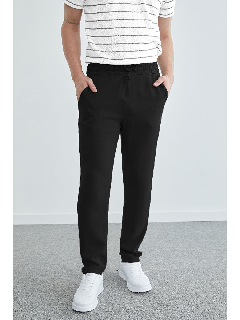 Siyah Beli Lastikli Cepli Lyocell Pantolon-1