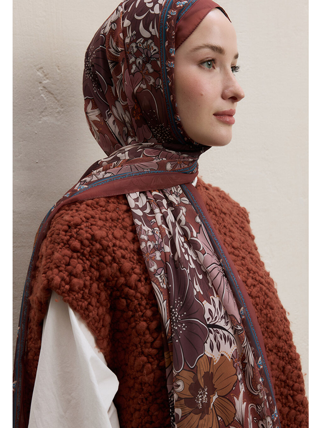 Kahverengi Dahlıa Desen İpek Krep Şal Kiremit-2