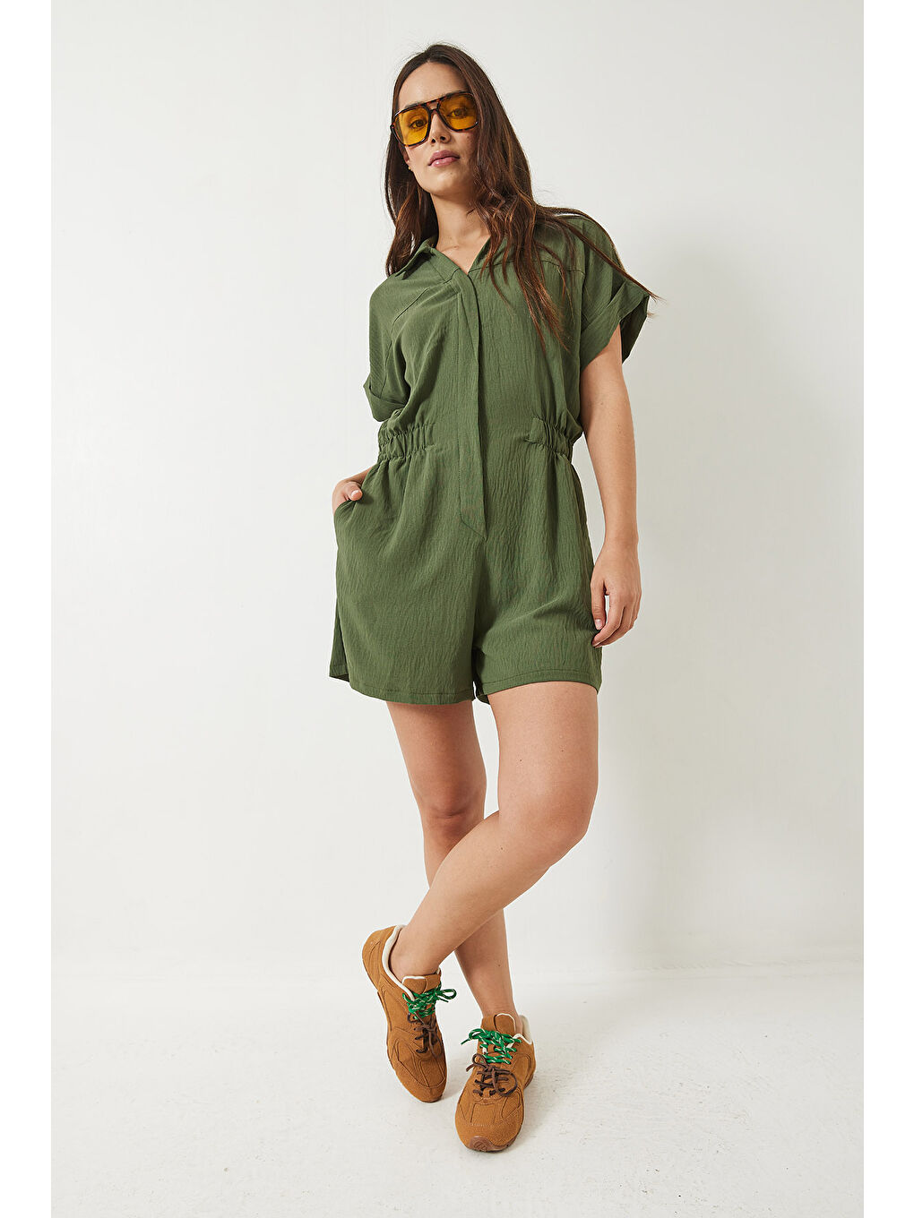 Haki Kadın Beli Lastikli Cepli Kısa Kollu Yakalı Şortlu Tulum-1