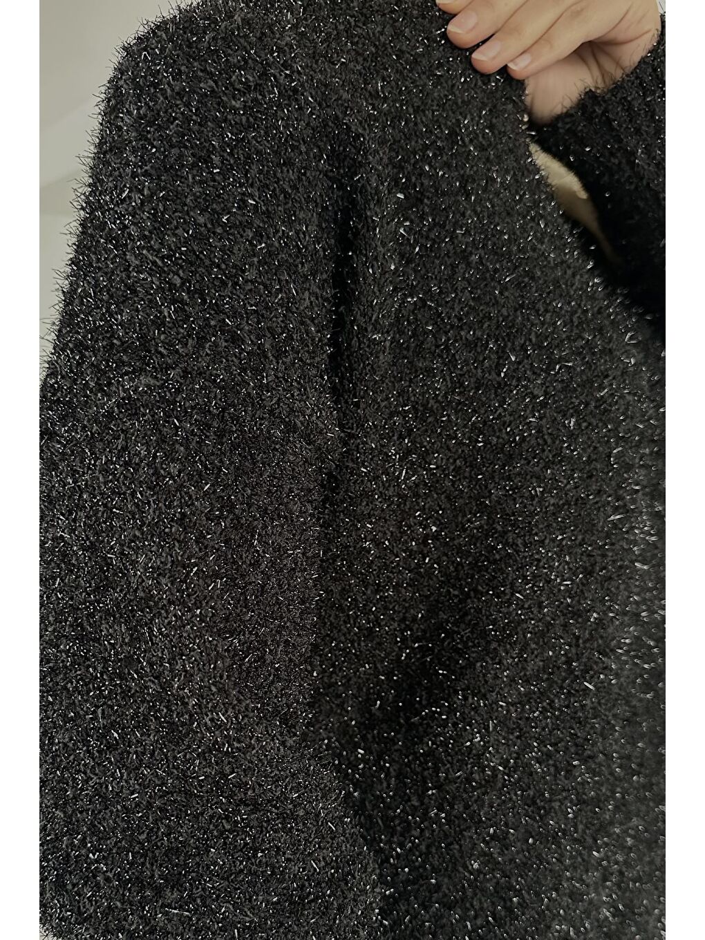 Siyah Gülseli Simli Tesettür Triko Tunik-9