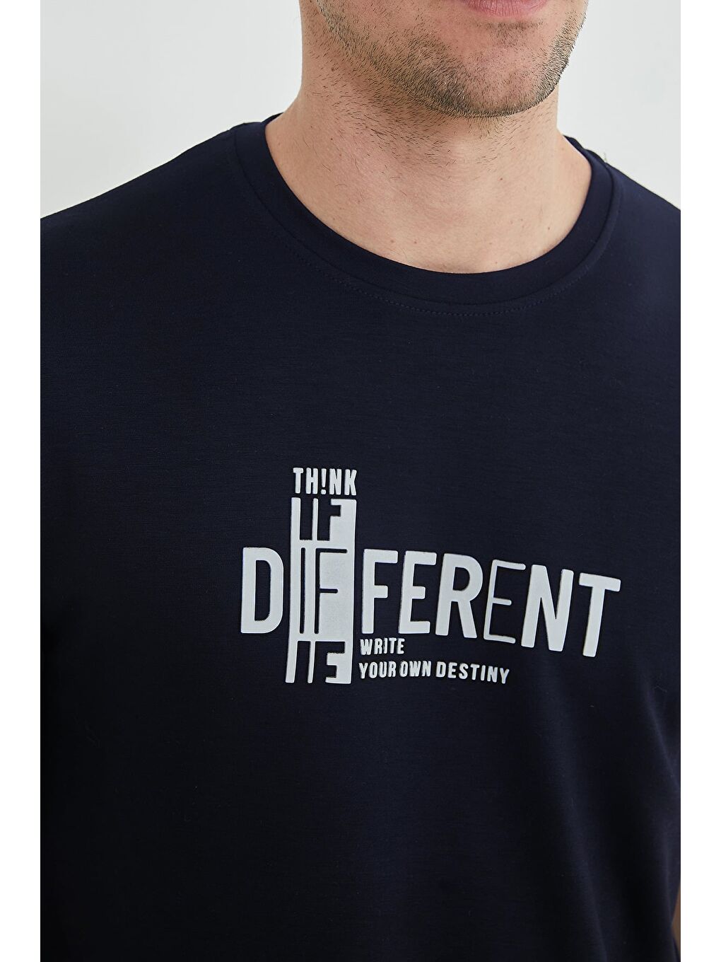 Lacivert Think Different Baskılı Bisiklet Yaka Modal Tişört-2