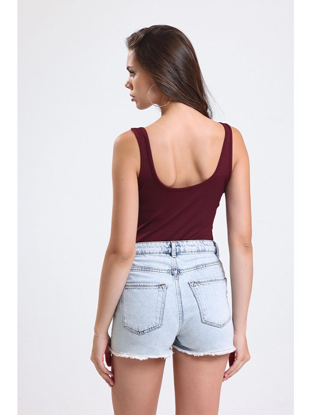 Bordo Kalın Askılı Yuvarlak Yaka Fitilli Kumaş Sıfır Kol Çıtçıtlı Body-2