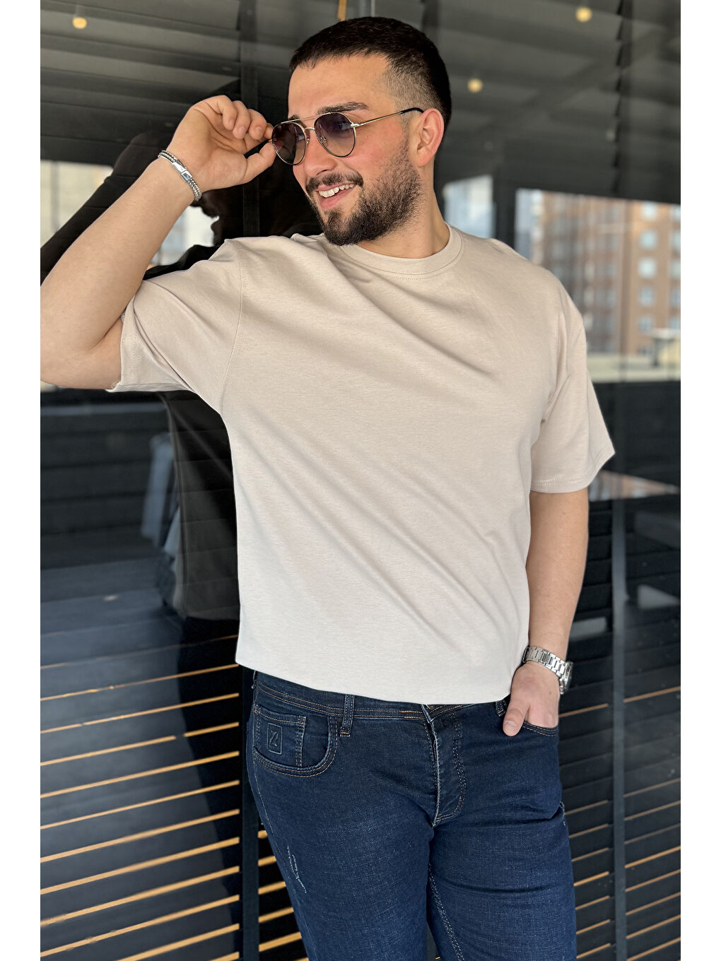 Bej Erkek Bisiklet Yaka Basic Oversize Tişört-1