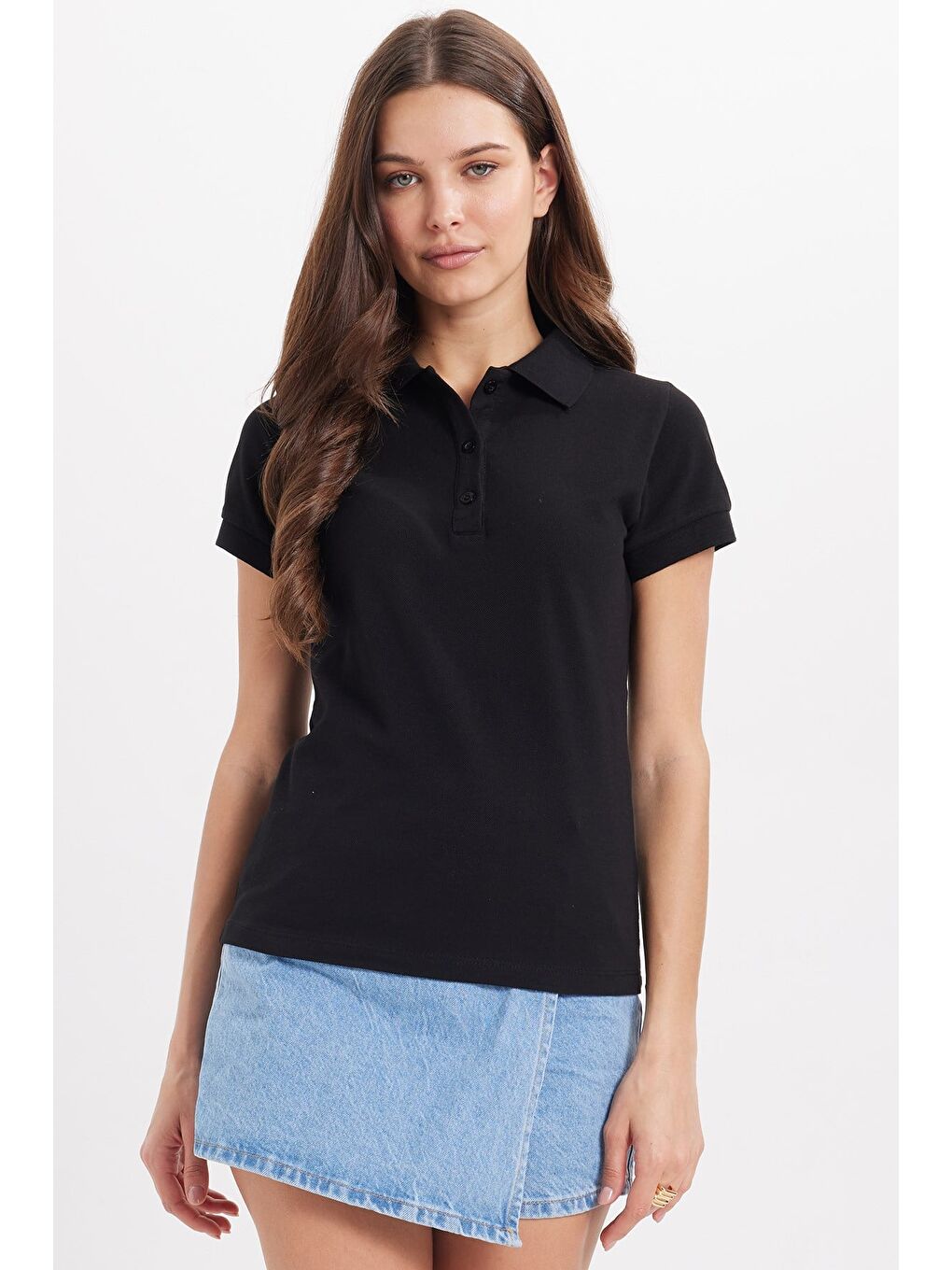 Kadın Slim Fit Dar Kesim %100 Pamuk Polo Yaka Siyah Pike Tişört