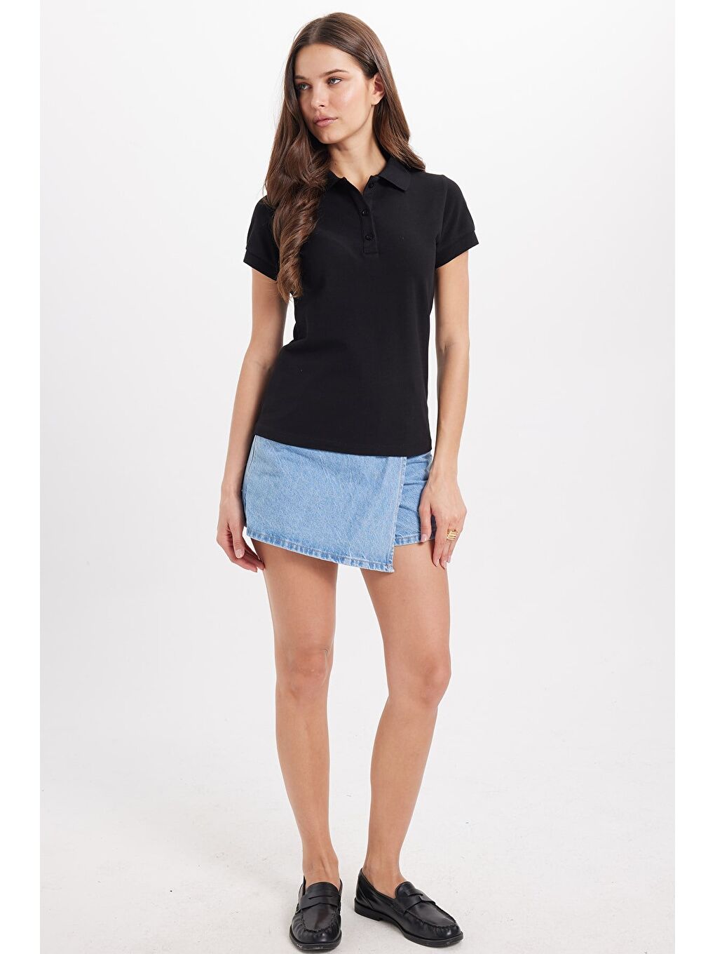 Kadın Slim Fit Dar Kesim %100 Pamuk Polo Yaka Siyah Pike Tişört-1