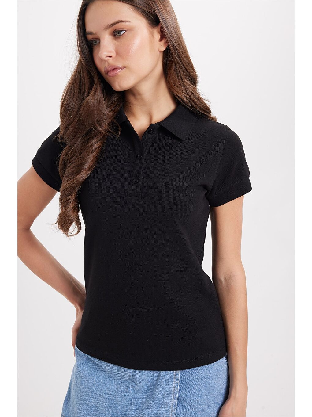 Kadın Slim Fit Dar Kesim %100 Pamuk Polo Yaka Siyah Pike Tişört-7