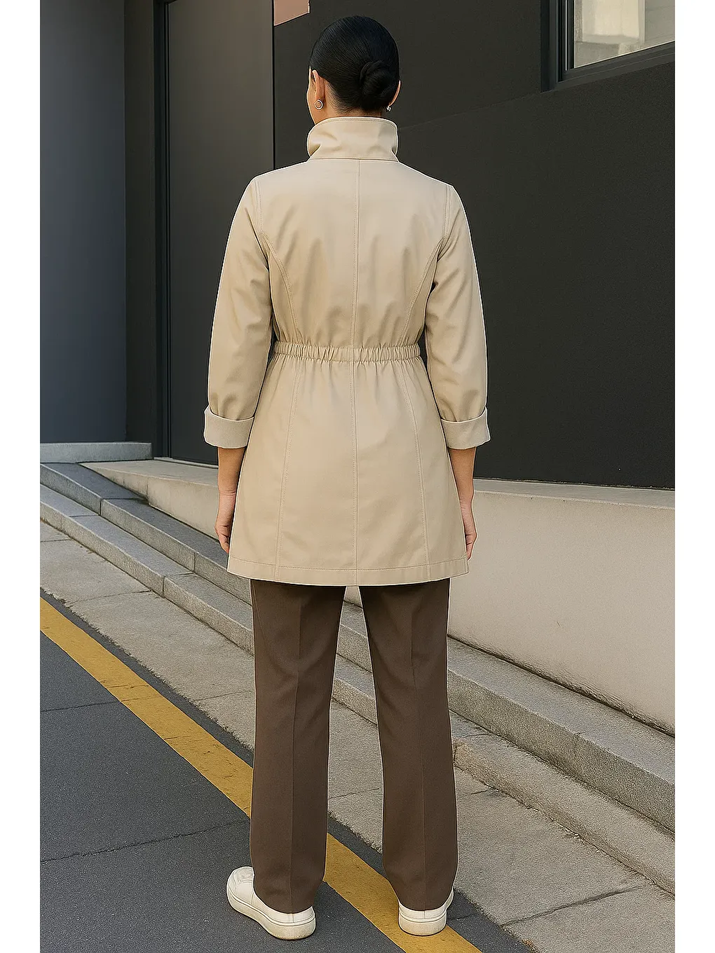 Kadın Çizgili Astarlı Basic Bej Kısa Trençkot-4