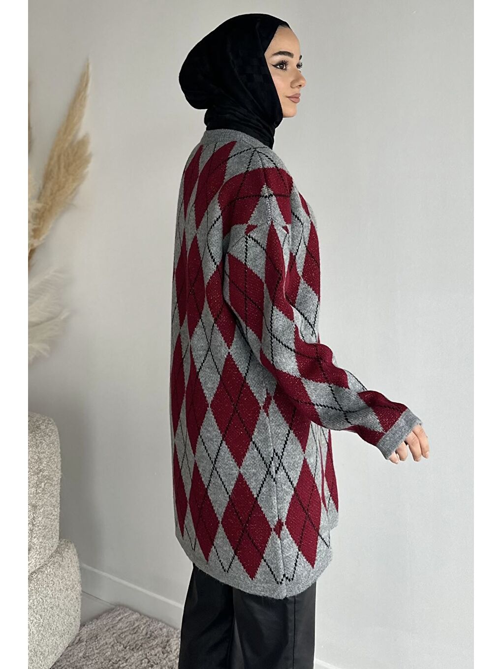 Gri Gülseli Desenli Simli Tesettür Triko Tunik-4