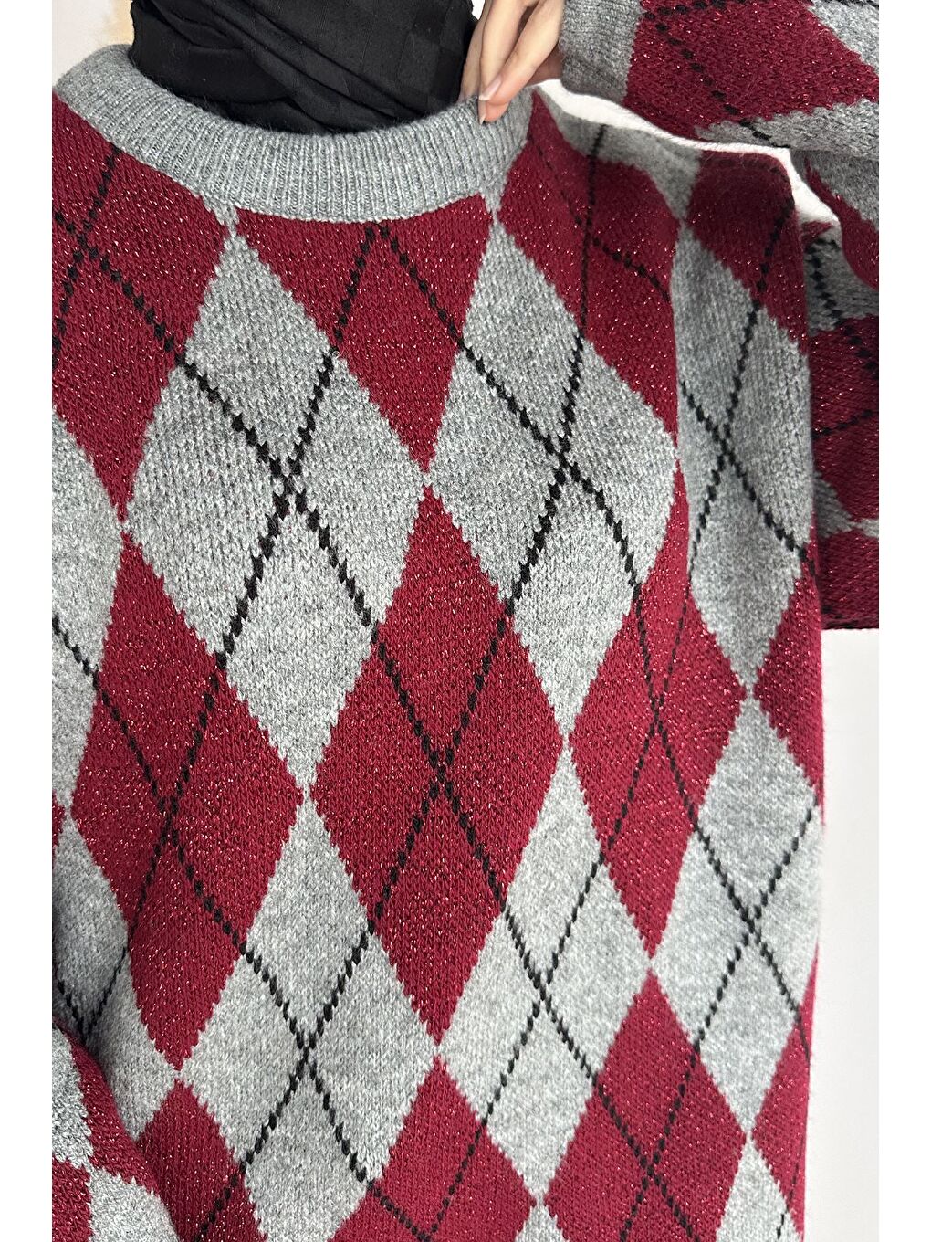 Gri Gülseli Desenli Simli Tesettür Triko Tunik-7