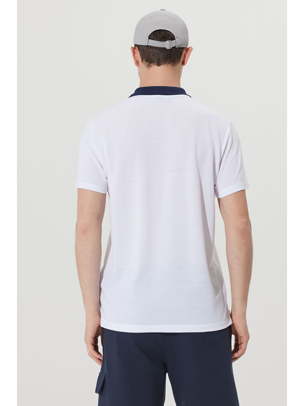 Erkek Beyaz Dar Polo Yaka Pamuklu Kısa Kollu Tişört-5