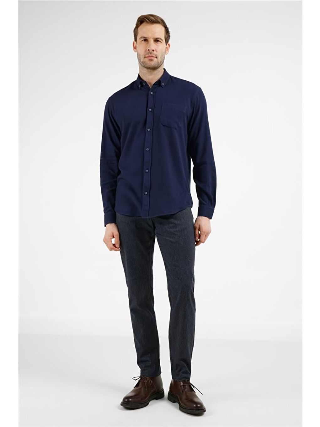 Lacivert Düğmeli Yaka Uzun Kol Cepli Slim Fit %100 Pamuk Gömlek 1004255213