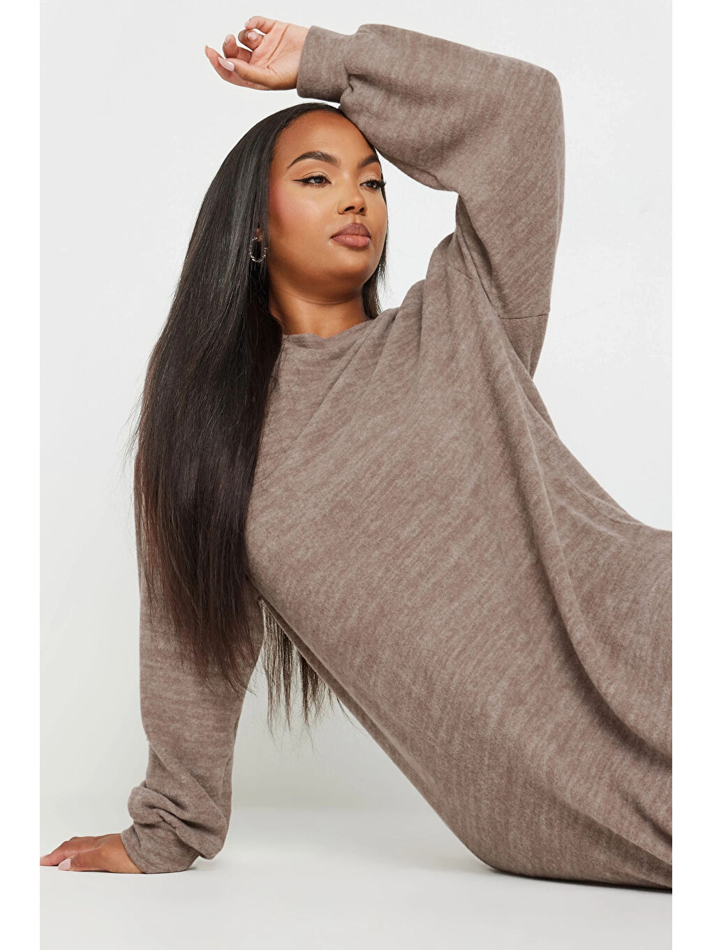 Kahverengi Büyük Beden Uzun Kollu Bisiklet Yaka Yumuşak Dokulu Elbise 321599-3