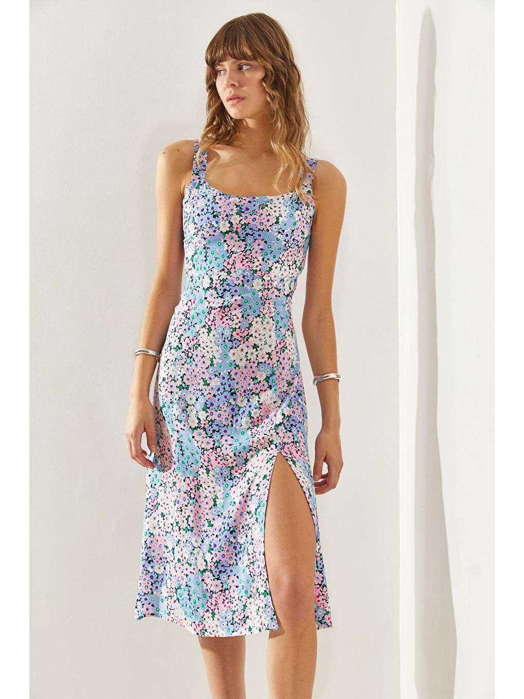 Mavi Kadın Kalın Askılı Yırtmaç Detaylı Viskon Elbise