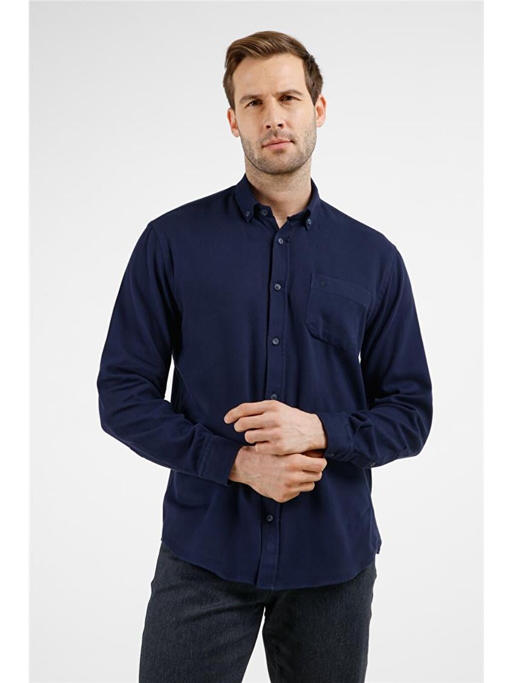 Lacivert Düğmeli Yaka Uzun Kol Cepli Slim Fit %100 Pamuk Gömlek 1004255213-4