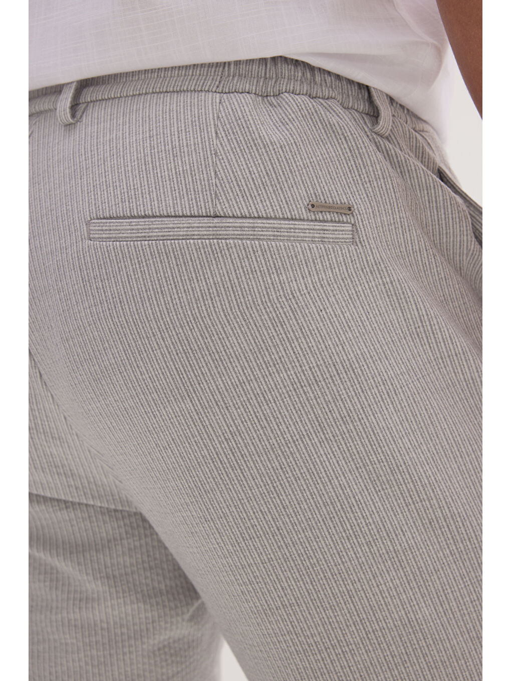 Erkek Beyaz-Gri Comfort Fit Rahat Kesim Yan Cepli Desenli Beli Lastikli Pantolon-4