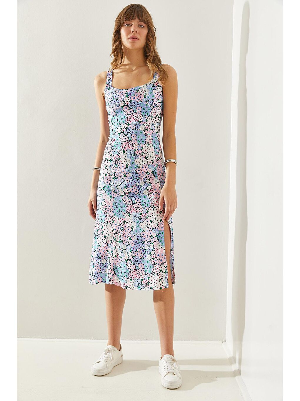 Mavi Kadın Kalın Askılı Yırtmaç Detaylı Viskon Elbise-4