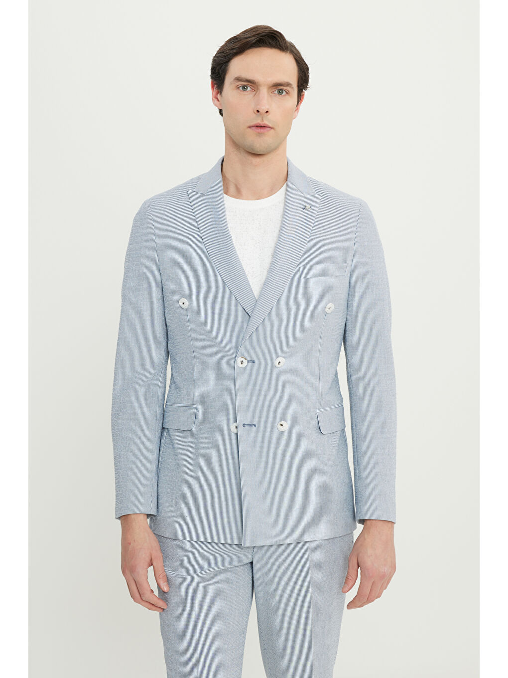 Erkek Lacivert-Beyaz Slim Fit Dar Kesim Kırlangıç Yaka Çizgili Gofre Desenli Kruvaze Takım Elbise