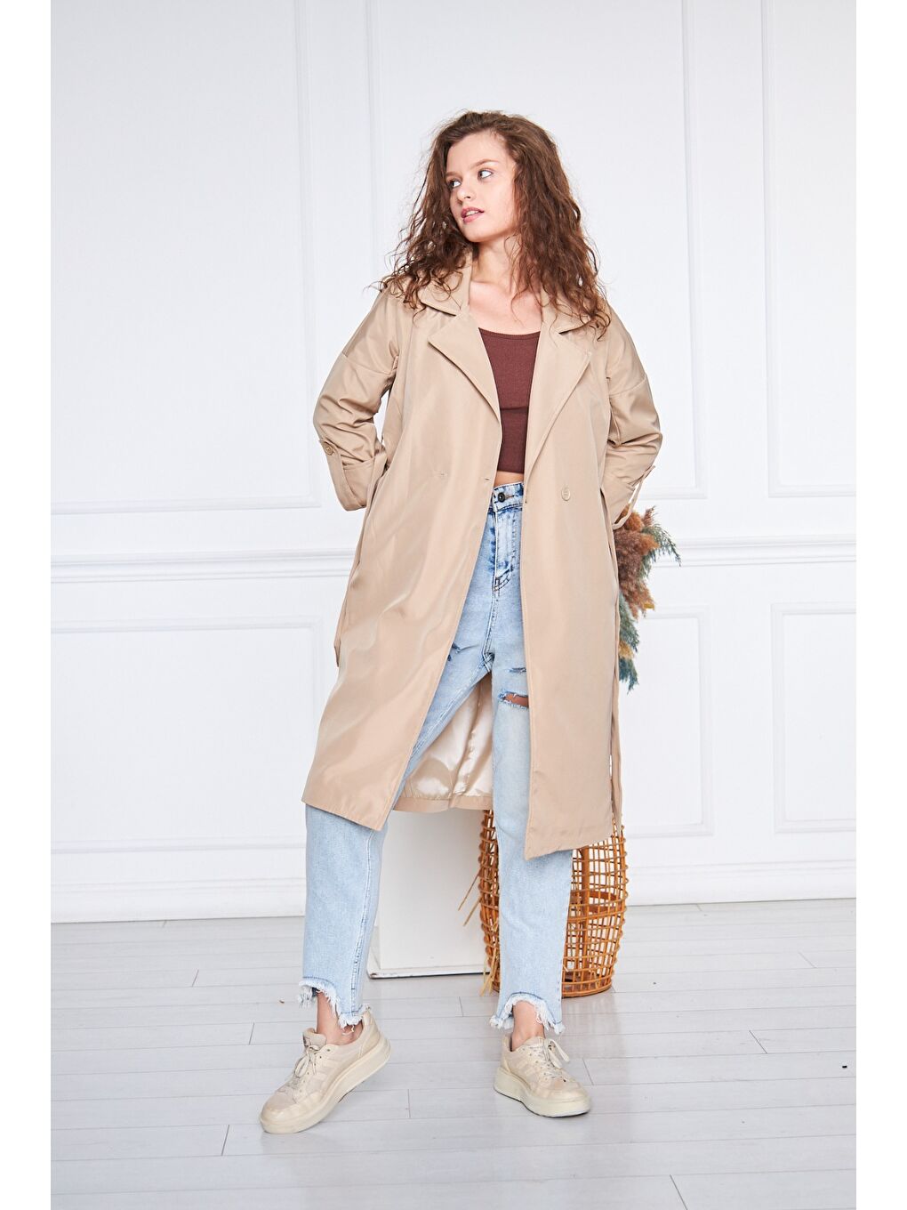 Ekru Kadın Kruvaze Yaka Cepli Kuşaklı Uzun Krem Trençkot-6