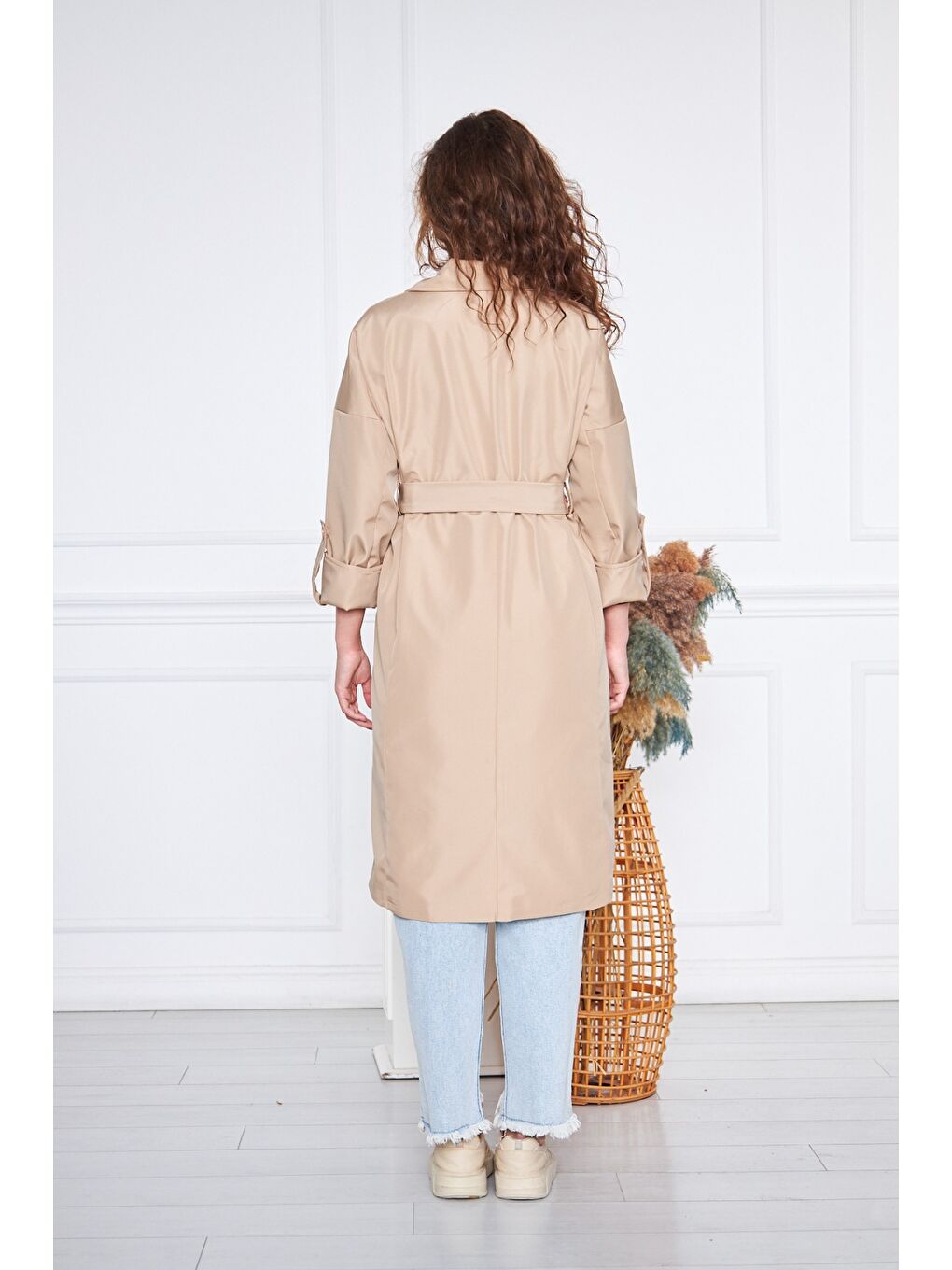 Ekru Kadın Kruvaze Yaka Cepli Kuşaklı Uzun Krem Trençkot-7