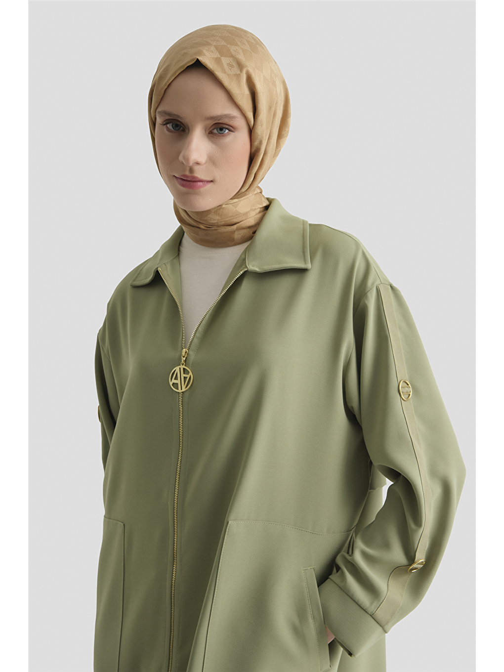 Fermuarlı Ferace Haki