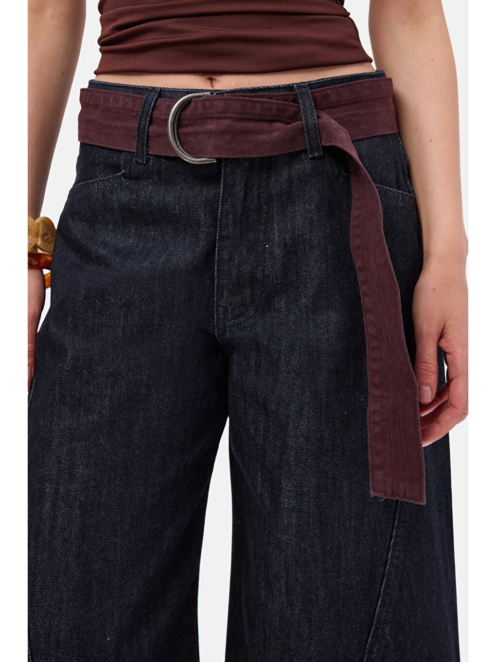 Kadın İndigo Selvedge 7s6-50 Barrel Fit Kemer Detaylı Tasarım Denim Jean-1