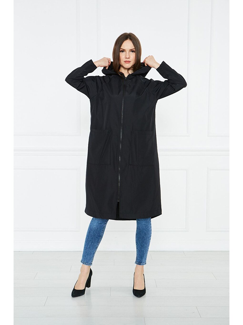 Siyah Kadın Kapüşonlu Su Itici Trençkot-3