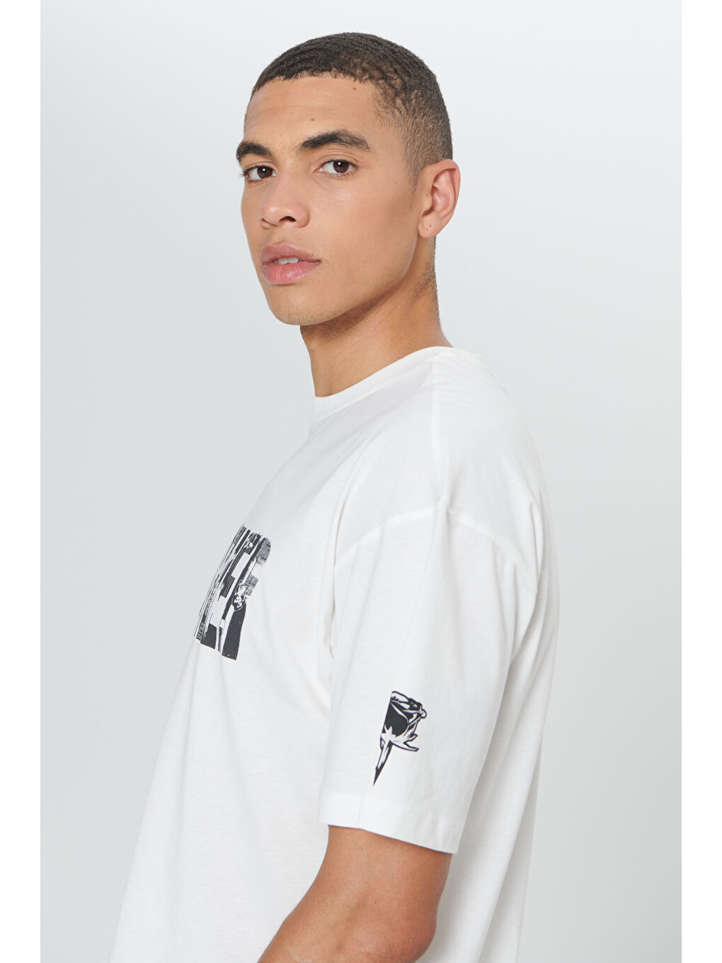 Erkek Beyaz The Godfather Lisanslı Loose Fit Bol Kesim %100 Pamuk Bisiklet Yaka Baskılı Tişört-4