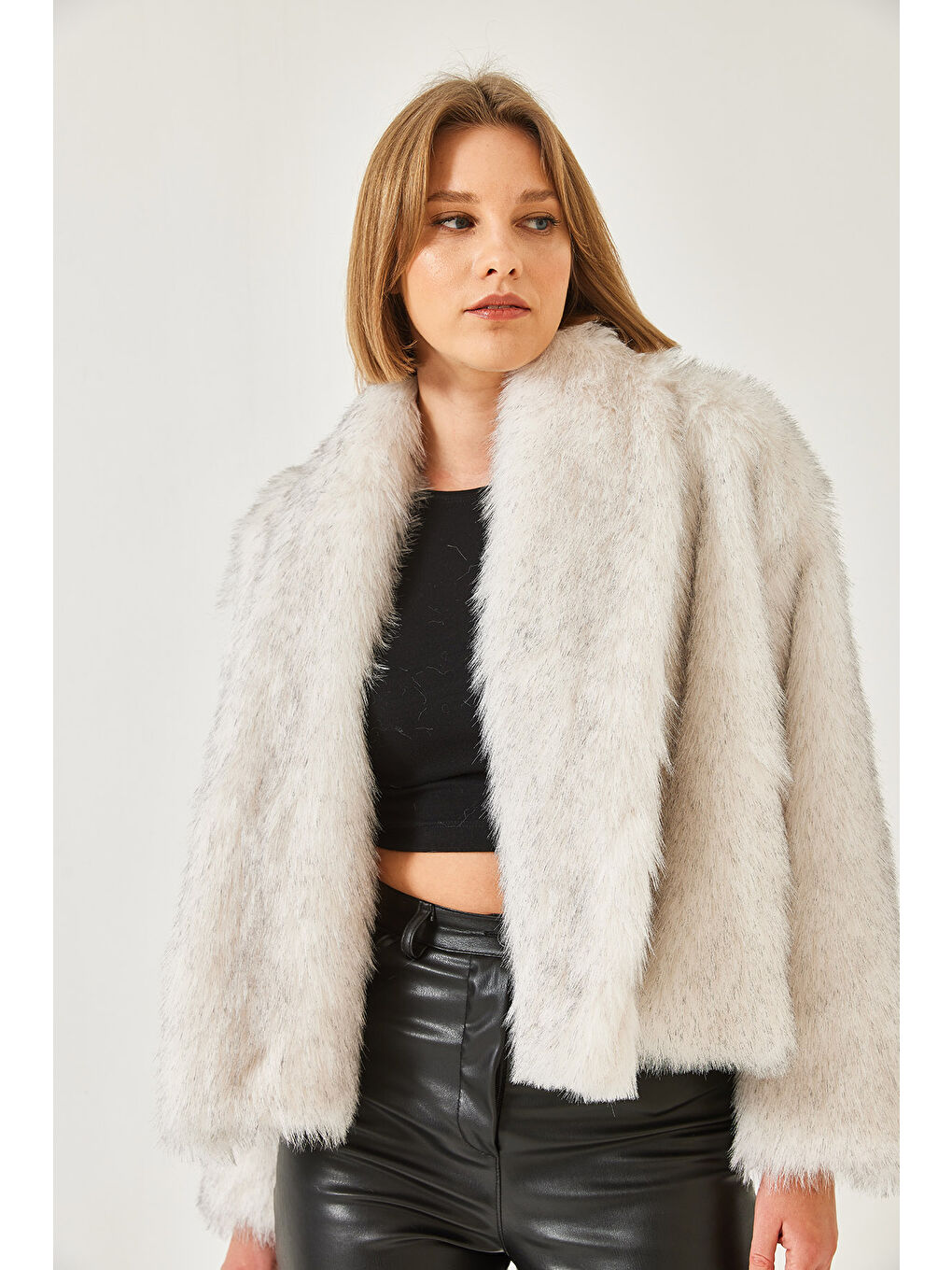 Beyaz Kadın Premium Suni Kürk Ceket-1