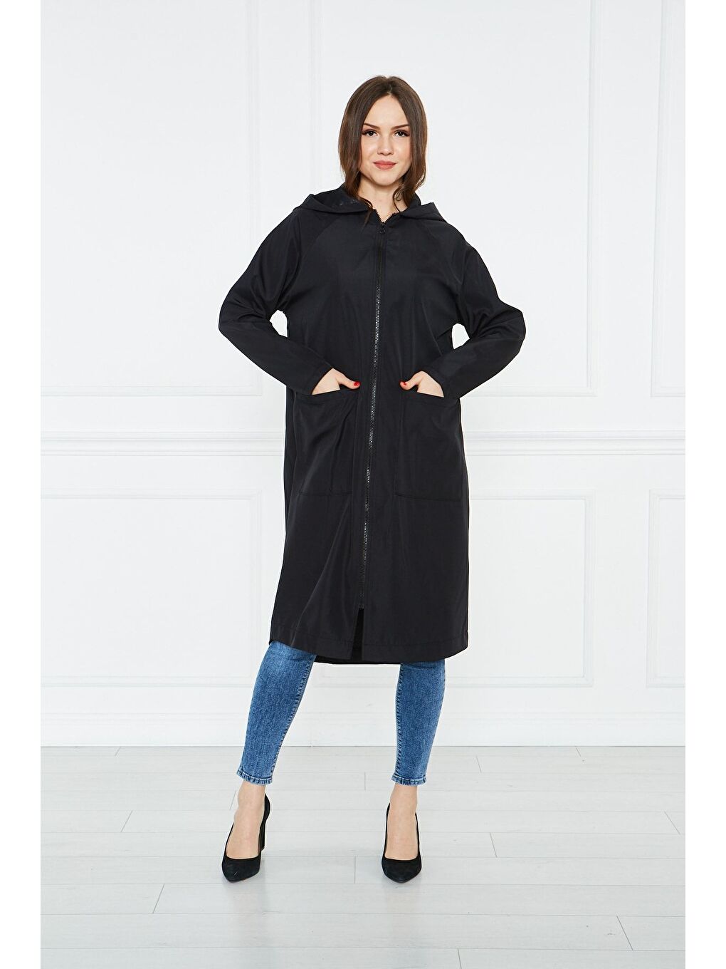 Siyah Kadın Kapüşonlu Su Itici Trençkot-4