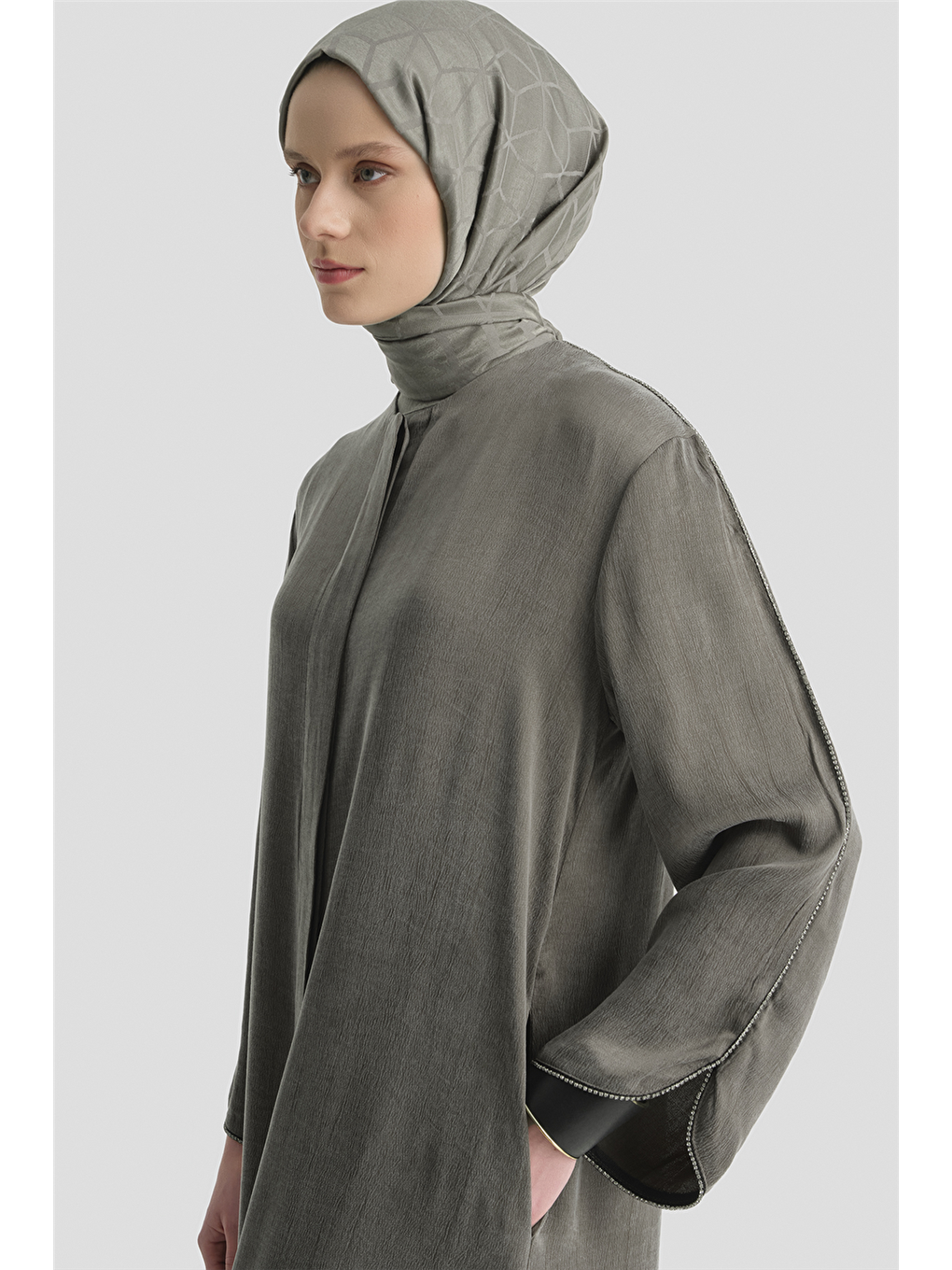 İşlemeli Kupra Ferace Haki-1