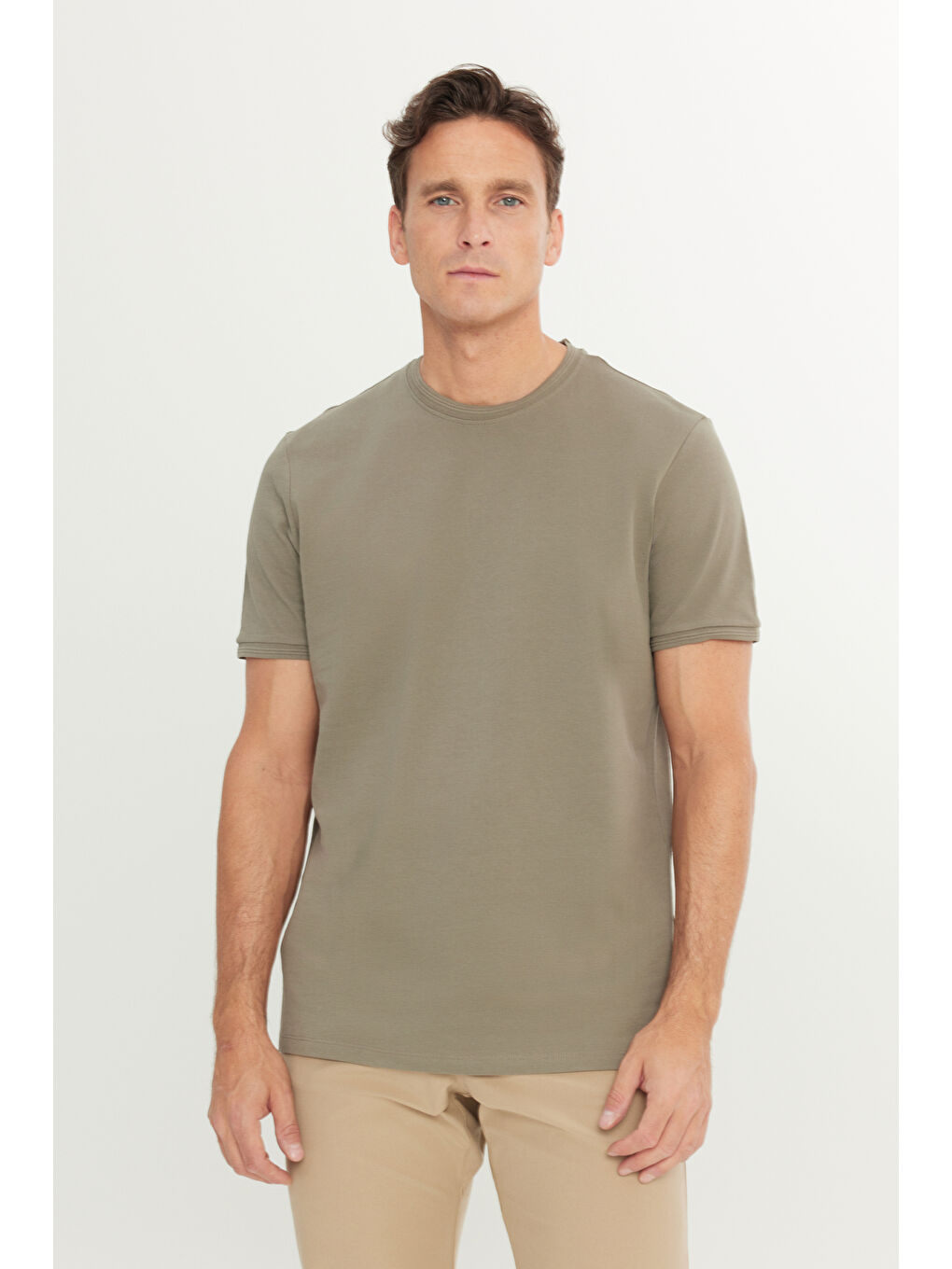 Erkek Haki %100 Pamuk Slim Fit Dar Kesim Bisiklet Yaka Tişört