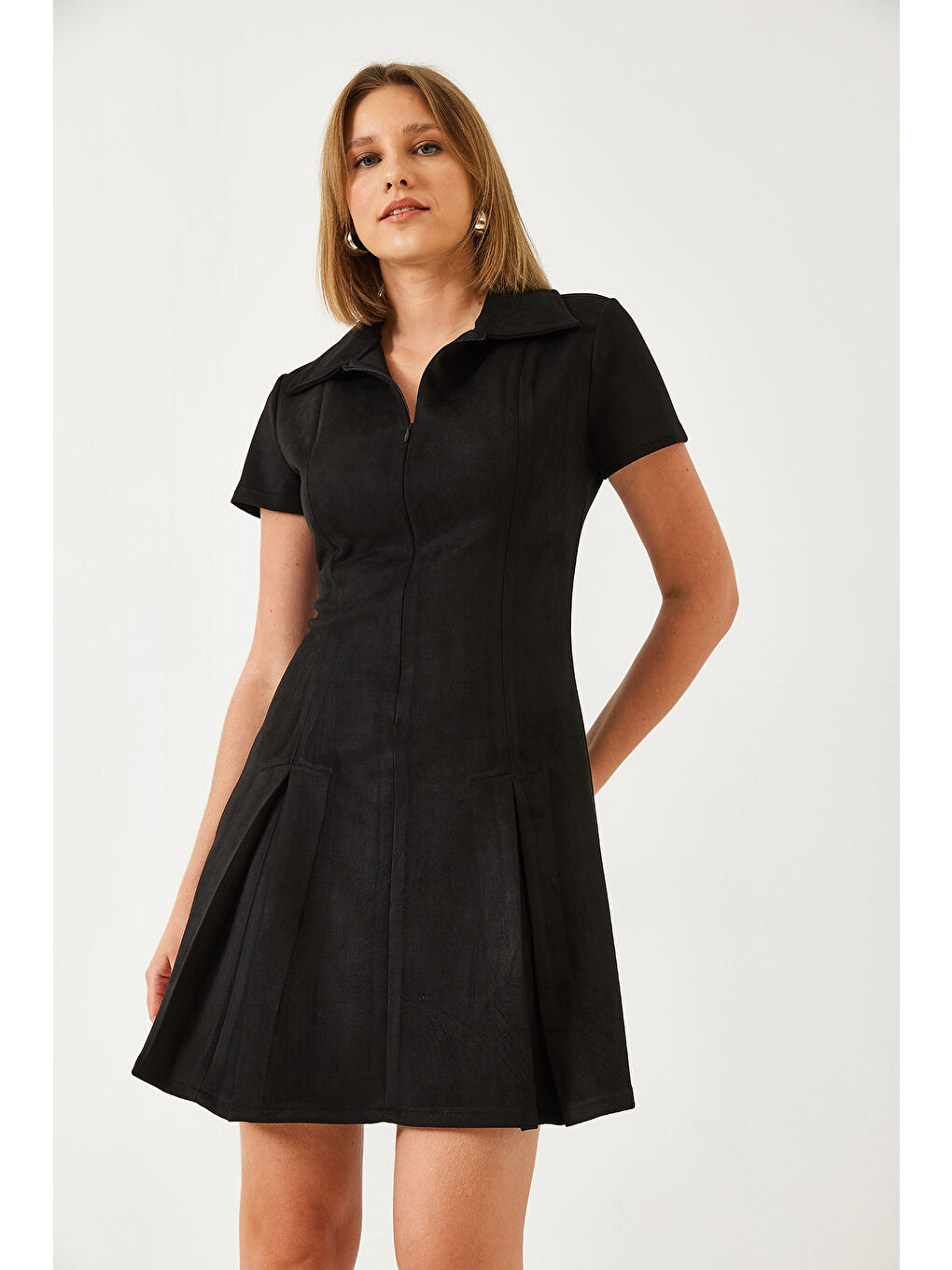 Siyah Kadın Polo Yaka Pileli Süet Elbise-2