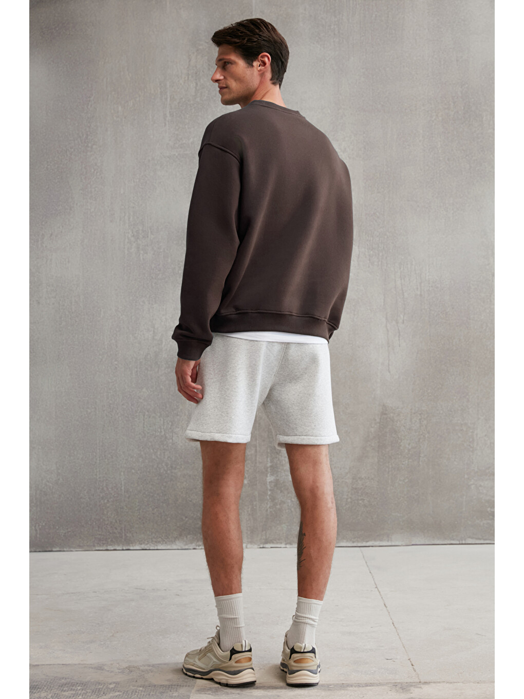 Kahverengi Ernest Erkek Organik Pamuklu Yumuşacık Baskı Detaylı Bisiklet Yaka İçi Polarlı KAHVERENGİ Sweatshirt-3