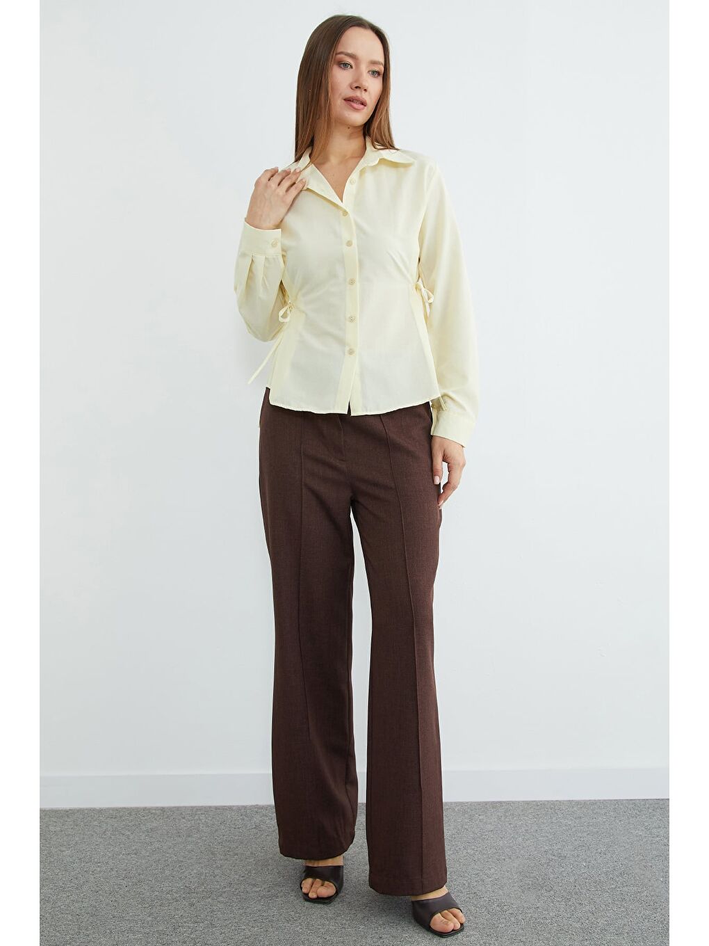 Sarı Basic Yanı Bağlama Detaylı Gömlek-2