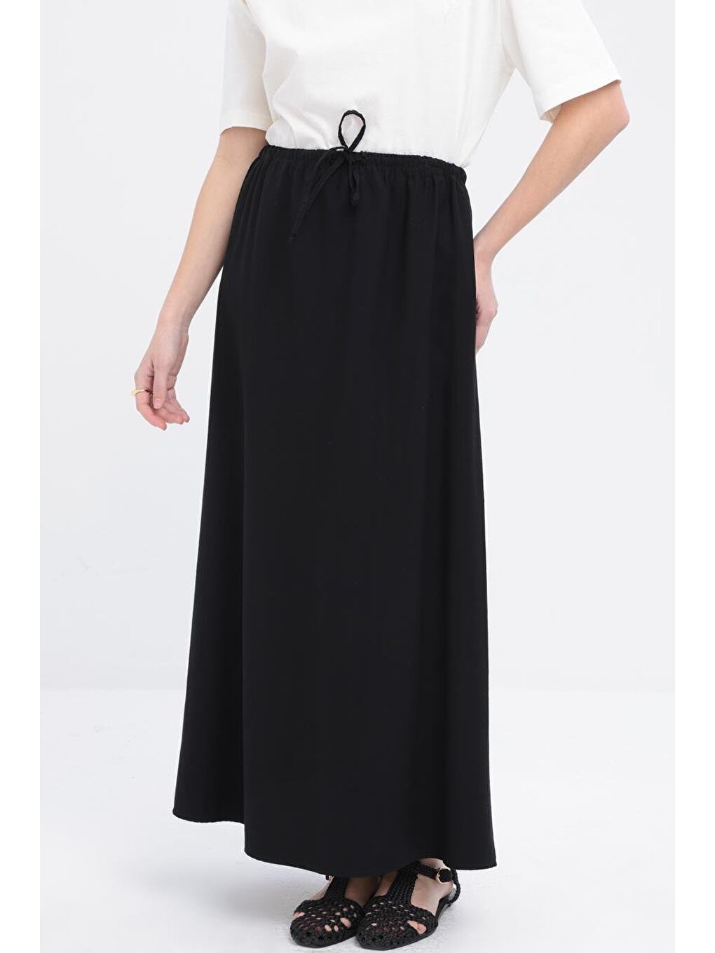 Siyah-Beli Büzgülü Çan Etek-3