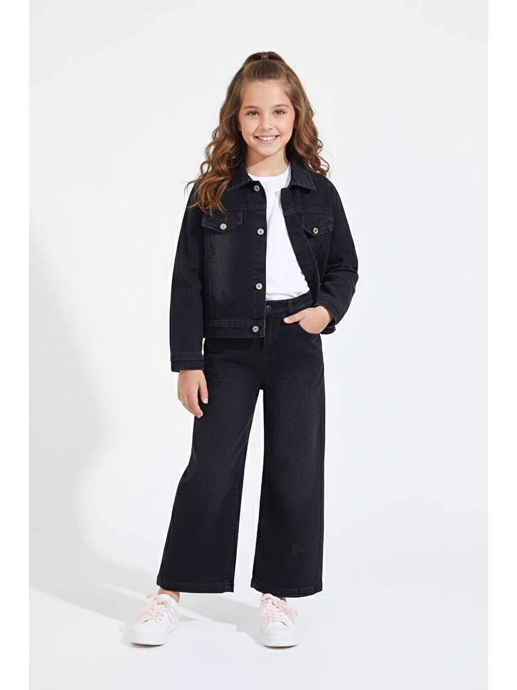 Siyah Düğmeli Ceketli Pantolonlu Kız Çocuk Jean Takım 23445