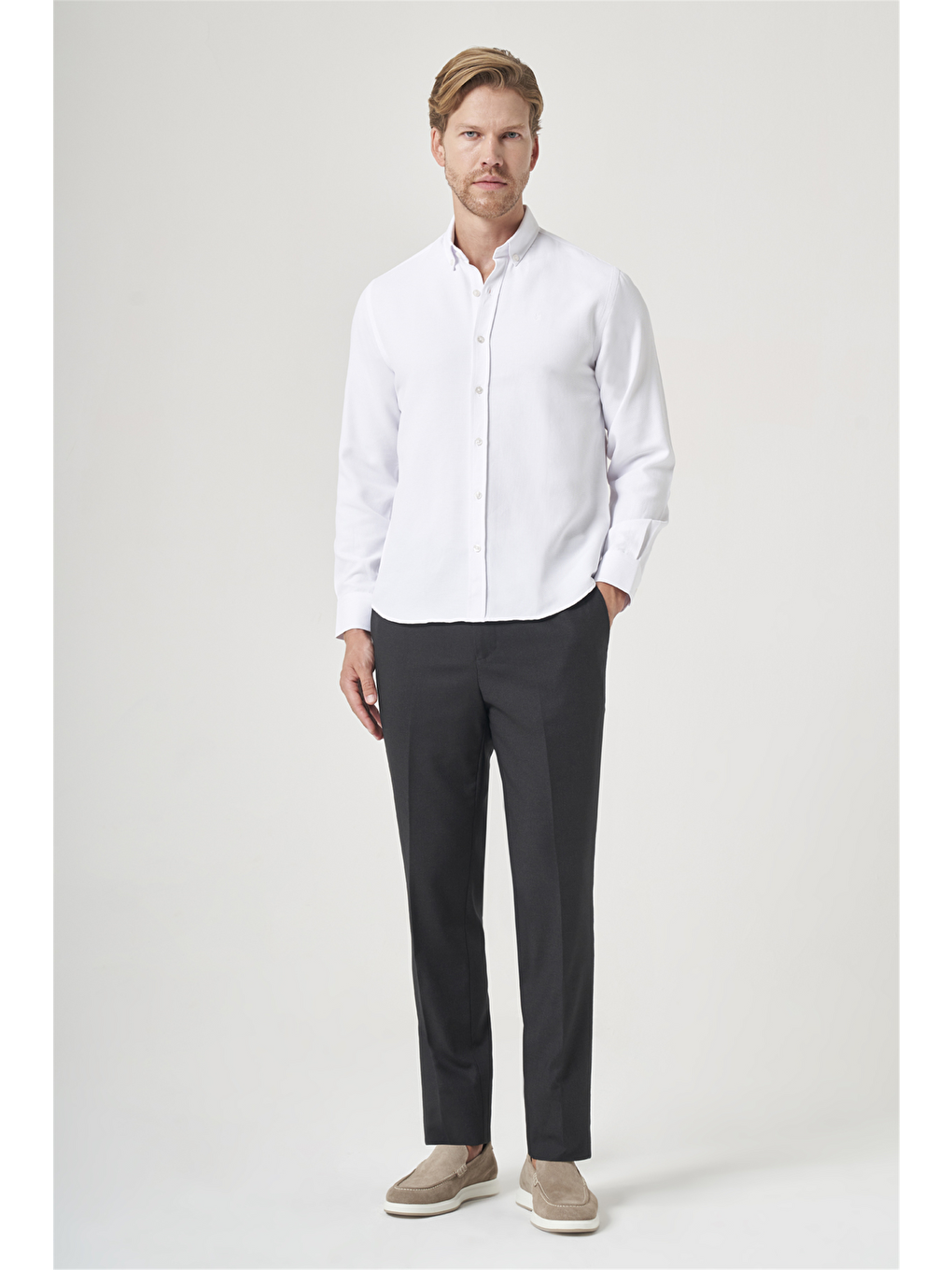 Beyaz Düğmeli Yaka Uzun Kol Cepsiz Slim Fit Pamuklu Gömlek 1004260203-1