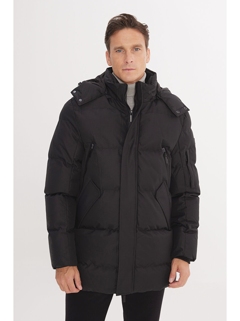 Erkek Siyah Termometreli Standart Fit Normal Kesim Çıkma Kapüşon Yaka Kapitone Desenli Kaban