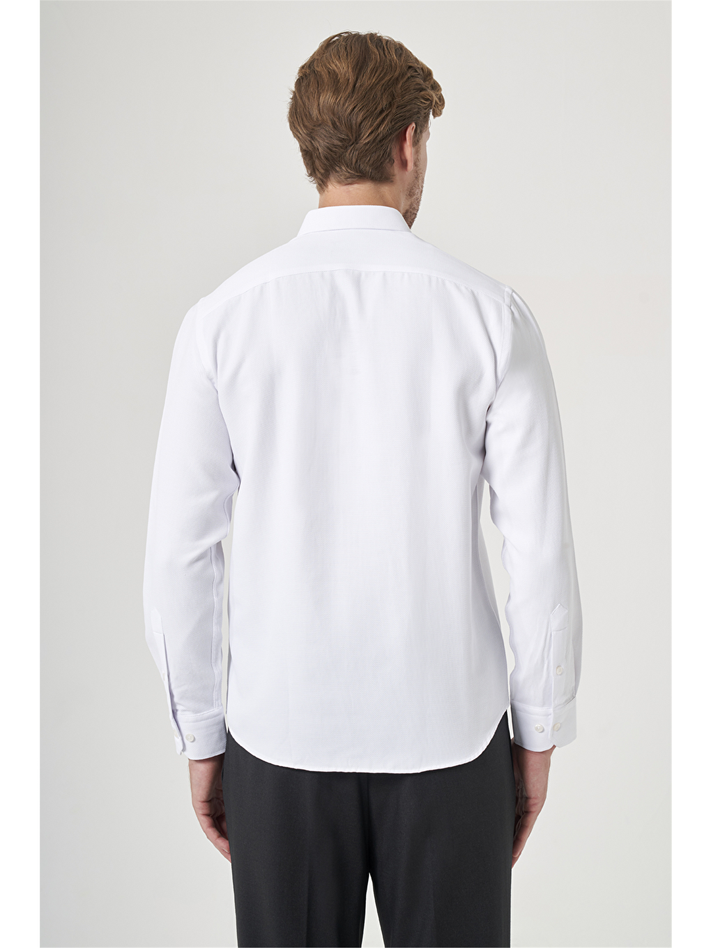 Beyaz Düğmeli Yaka Uzun Kol Cepsiz Slim Fit Pamuklu Gömlek 1004260203-4