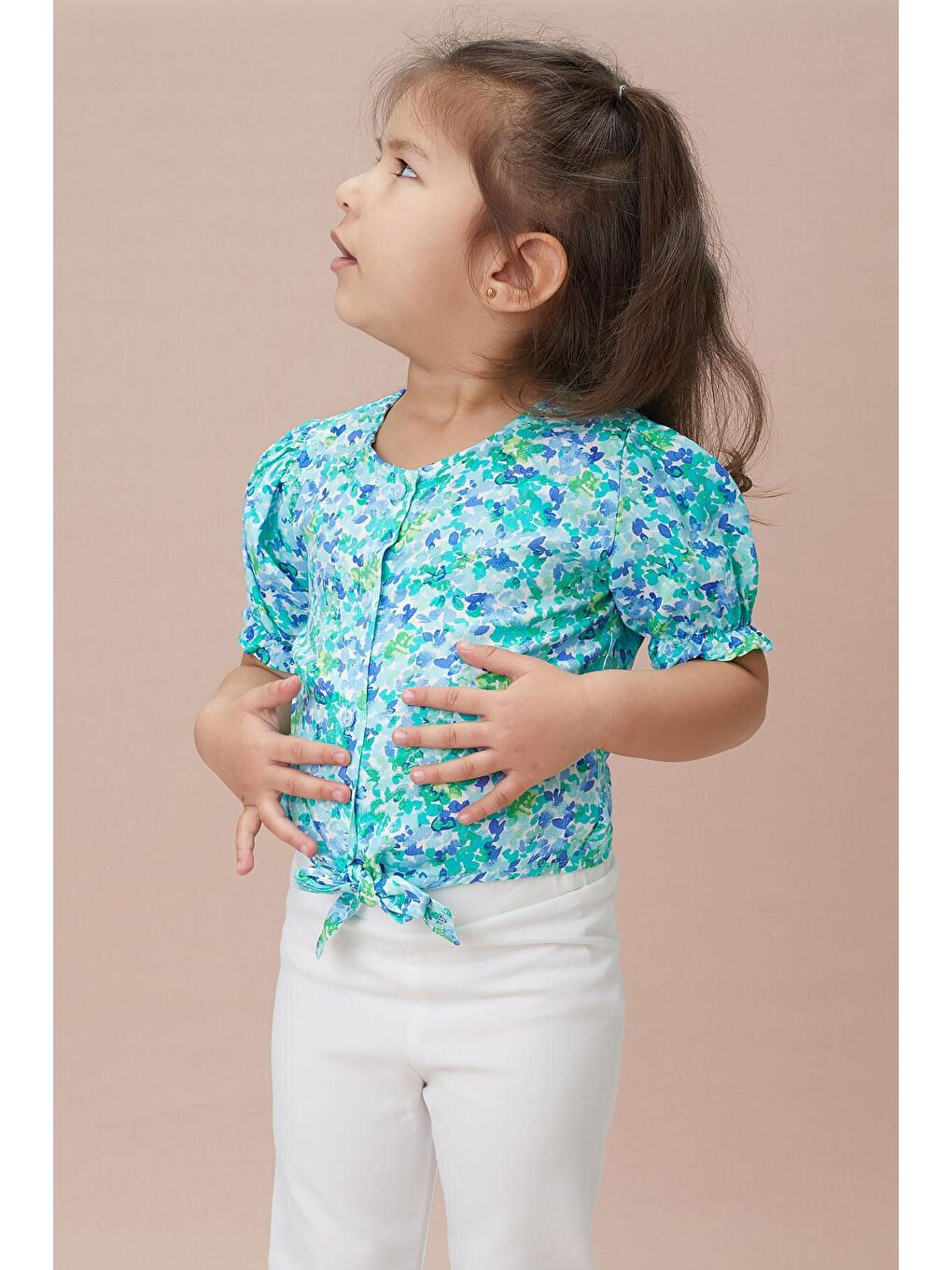 Yeşil Çiçek Desenli İspanyol Paça Pantolon Gömlekli Kız Takım 15127-1