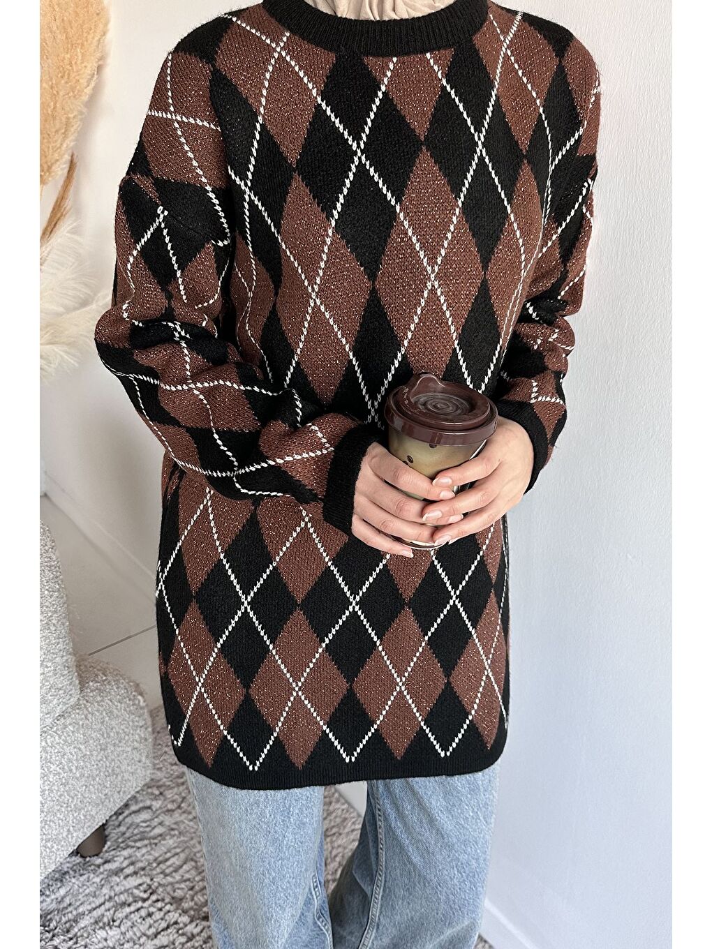 Siyah Gülseli Desenli Simli Tesettür Triko Tunik-6