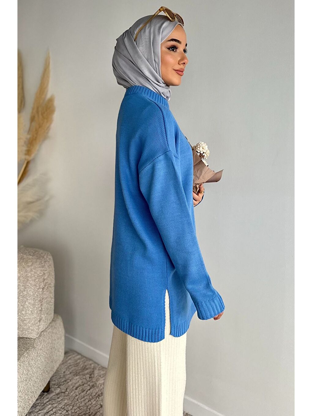 Mavi Gülseli Bisiklet Yaka Yırtmaçlı Tesettür Triko Tunik-5