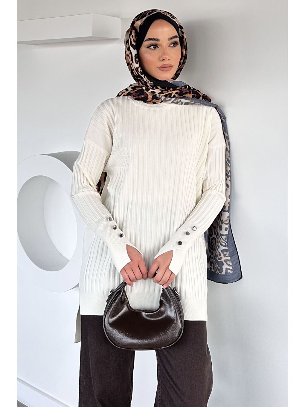 Ekru Gülseli Bisiklet Yaka Tesettür Triko Tunik-2