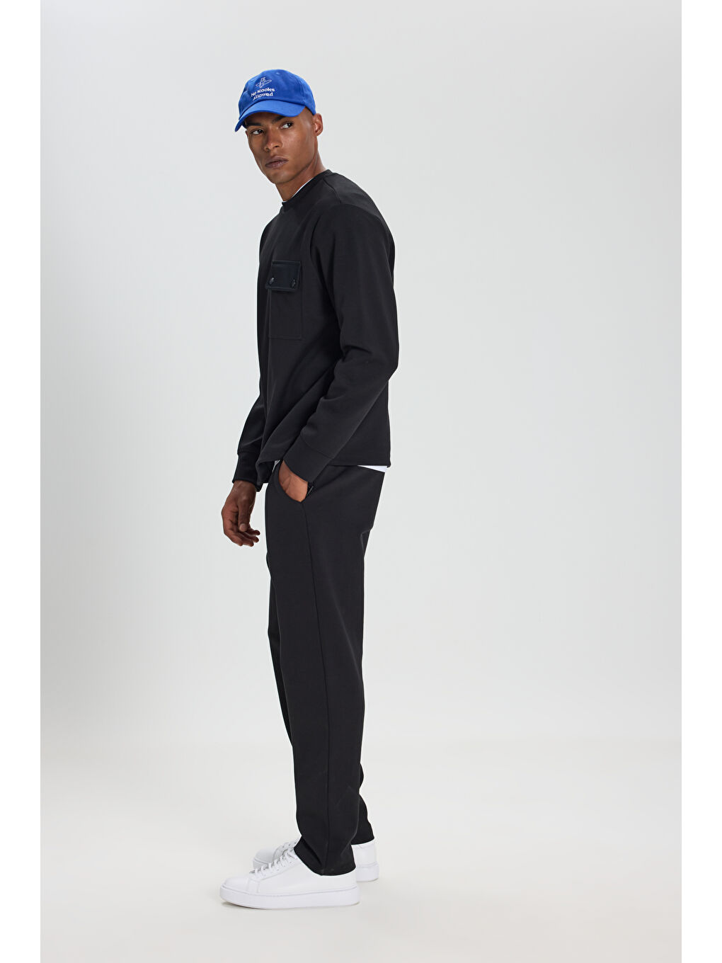 Erkek Siyah Pamuklu Esnek Standart Fit Normal Kesim Cepli Örme Pantolon-3