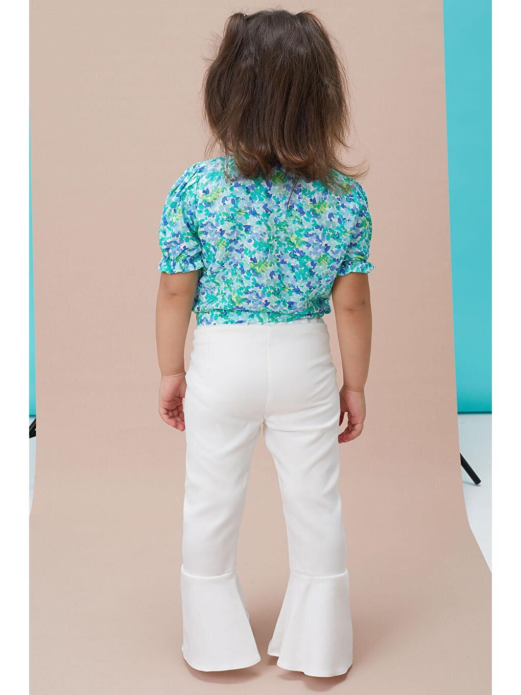 Yeşil Çiçek Desenli İspanyol Paça Pantolon Gömlekli Kız Takım 15127-4