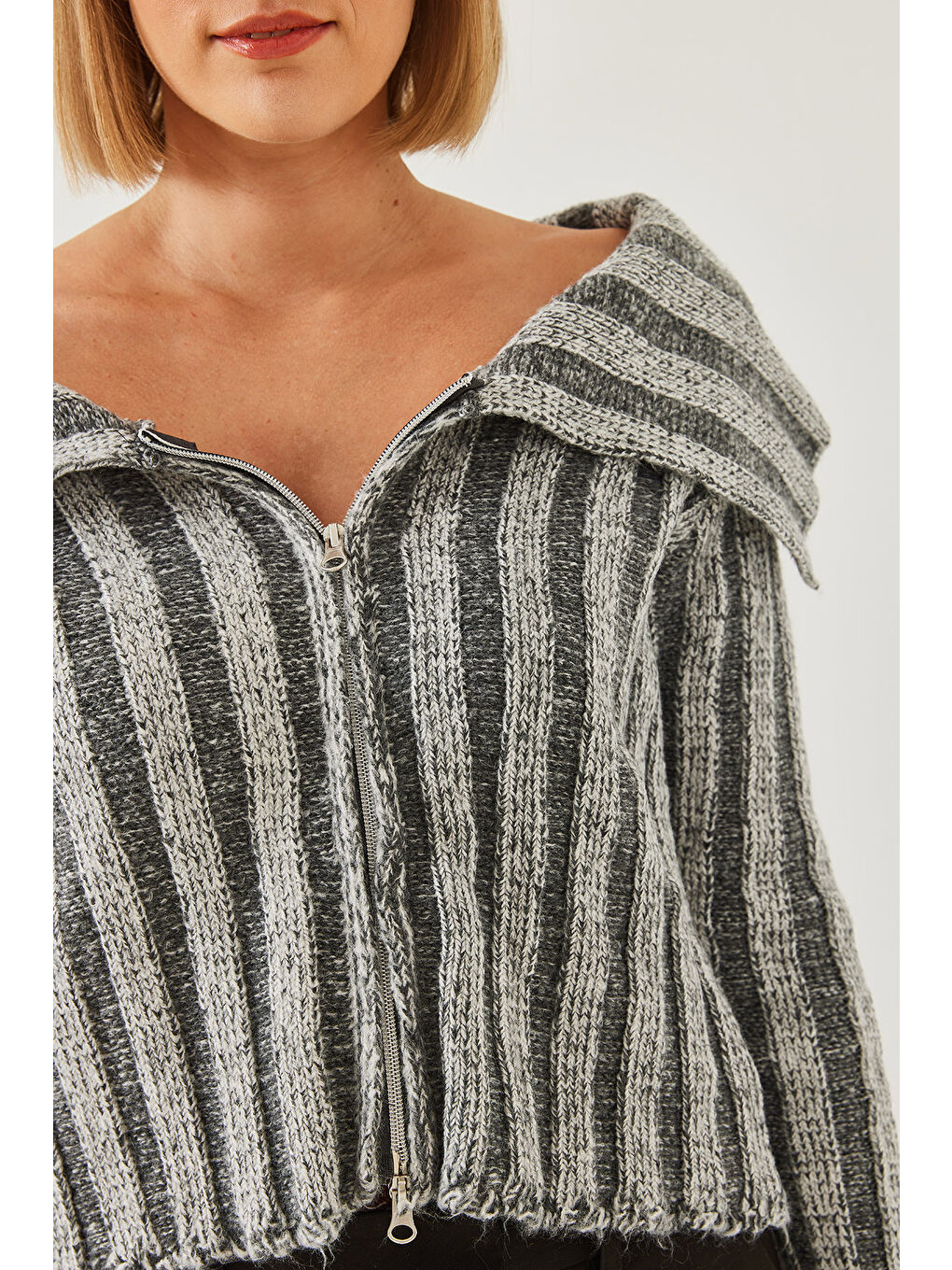 Antrasit Kadın Kalın Fitilli Fermuarlı Triko Hırka-2