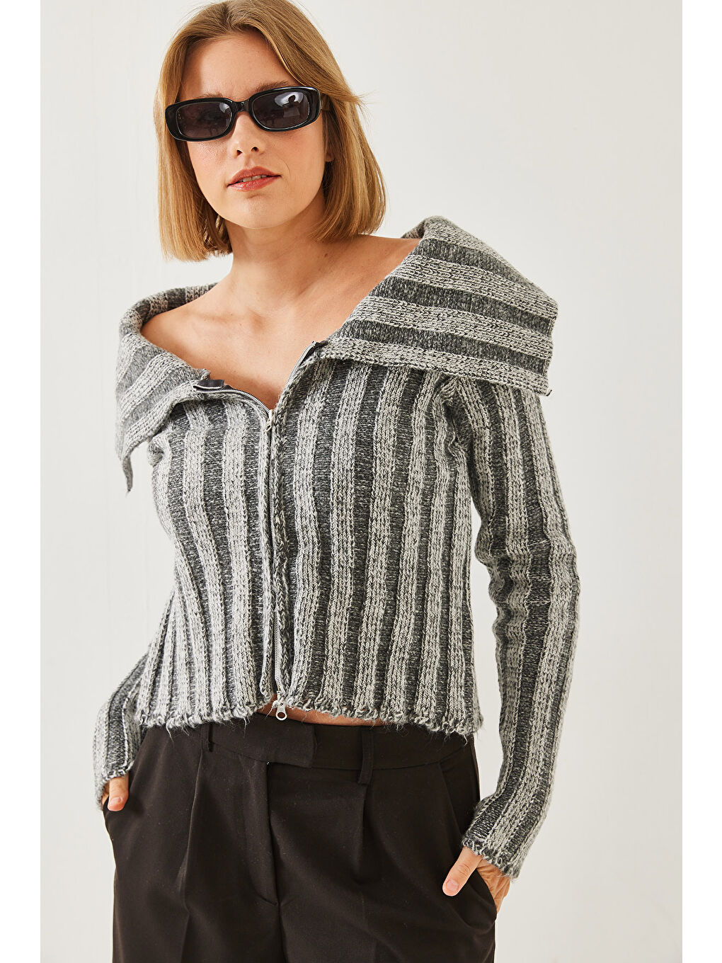 Antrasit Kadın Kalın Fitilli Fermuarlı Triko Hırka-4