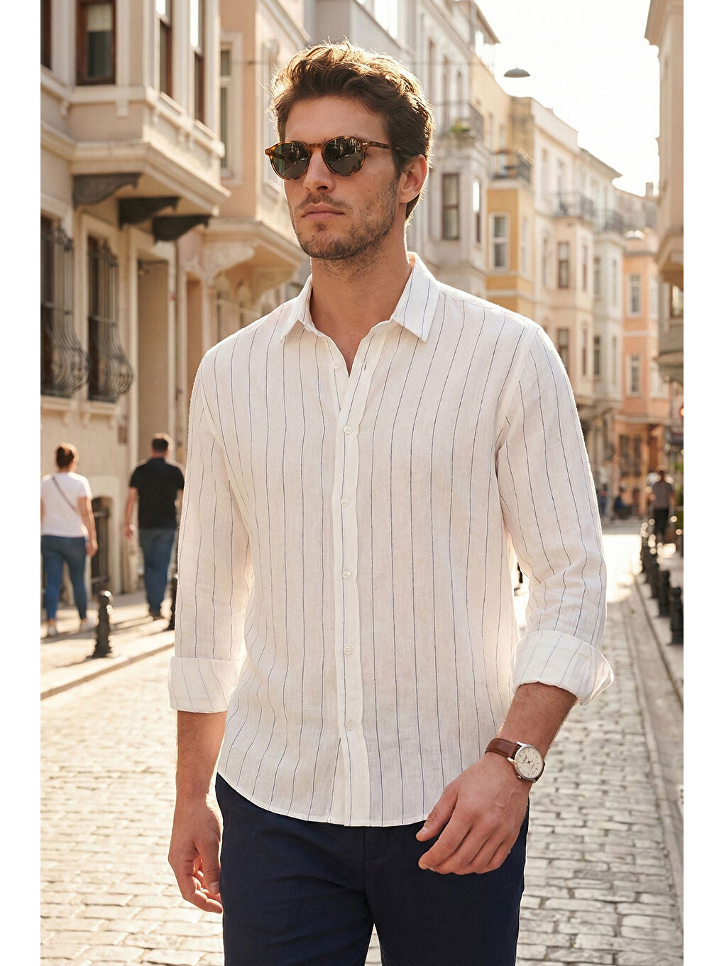 Beyaz Pamuklu Regular Fit Çizgili Klasik Yaka Uzun Kollu Gömlek CF26S129774